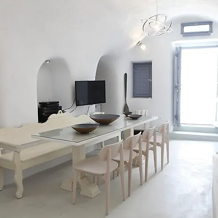 Villa Santoniro Fira (Santorini)